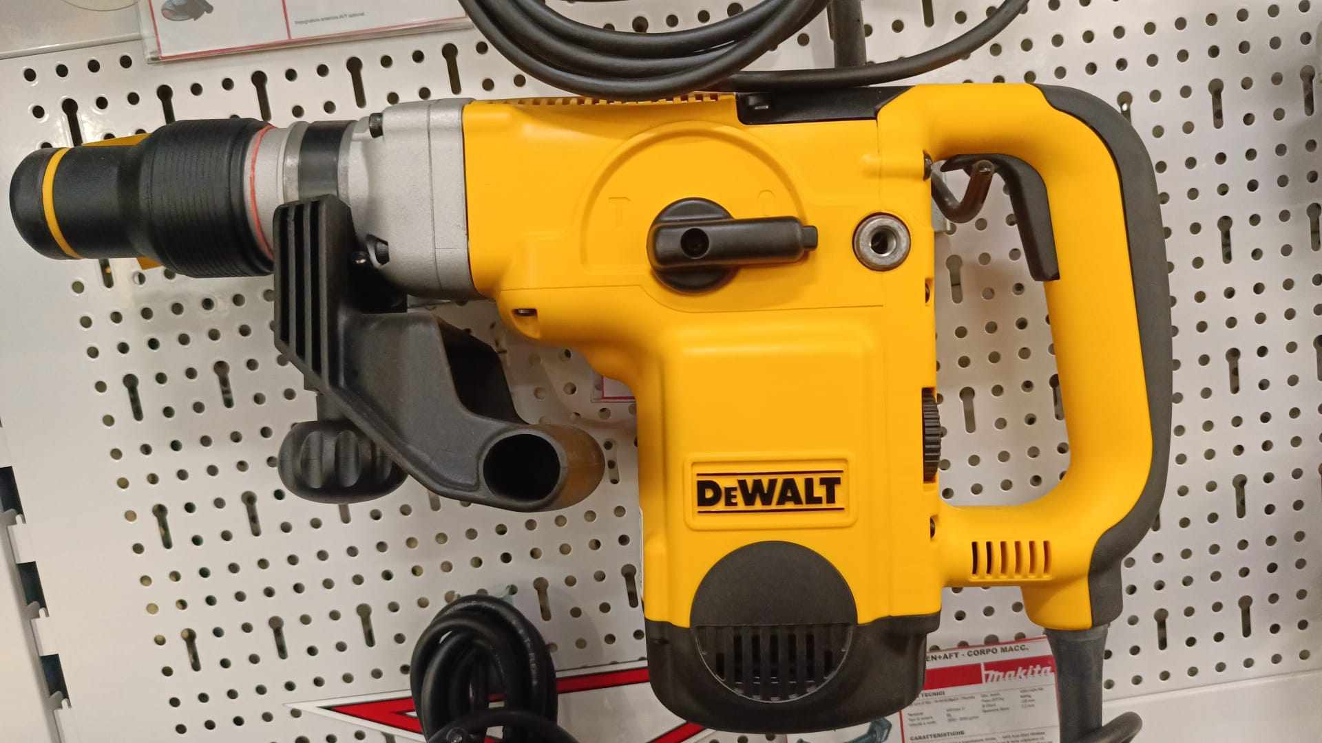 Dewalt Demolition Hammer 1150W